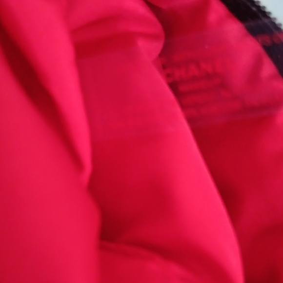 CHANEL Red Cosmetic Pouch with Black Bag - Picture 5 of 5